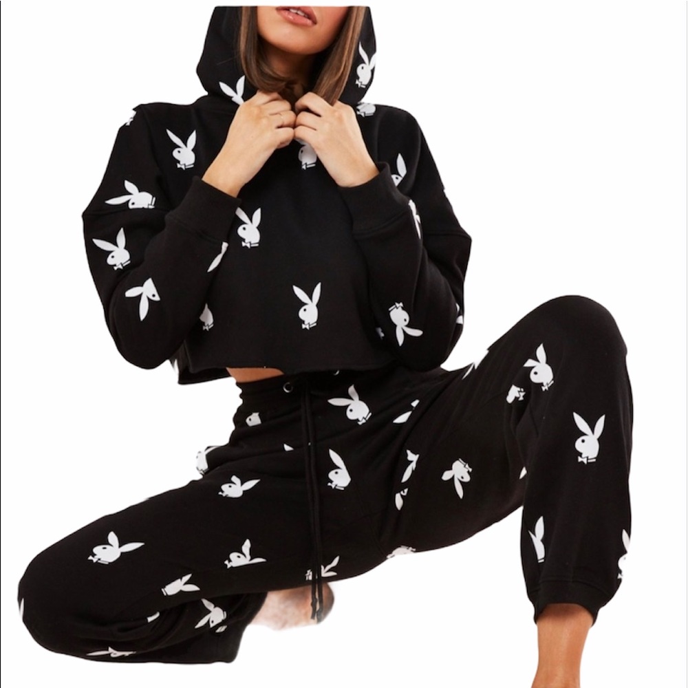 🔄 Playboy Black Repeat Bunny Print Joggers - Picture 5 of 6